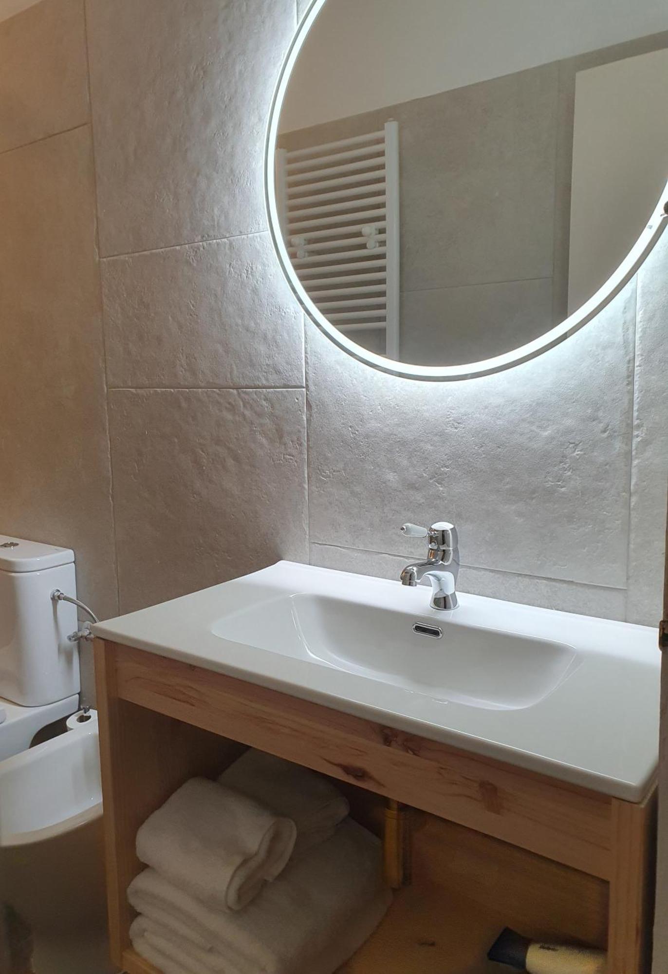 Casa Clotilde - Apartamento Elegante Y Comodo En 산트 존 데 레 아벤드세스 외부 사진